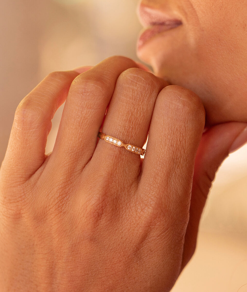 Bague fine zircons sertis Plaqué or - 1