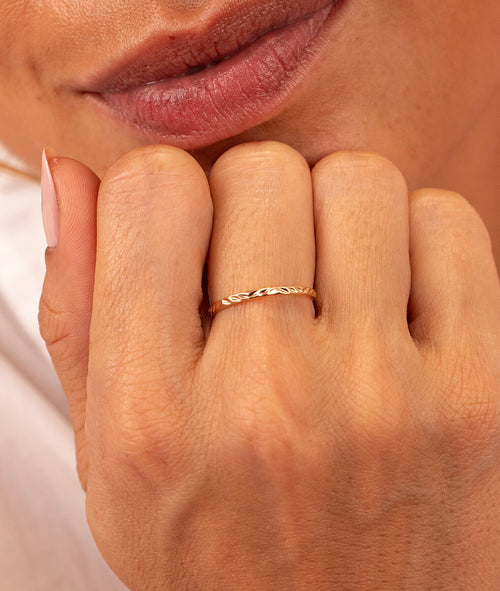 Bague fine alliance ciselée Plaqué or - 1
