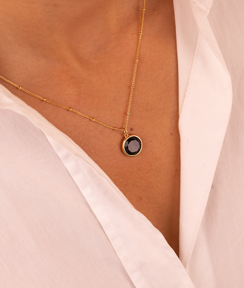 Collier chaîne perlée pastille Onyx Plaqué or - 1