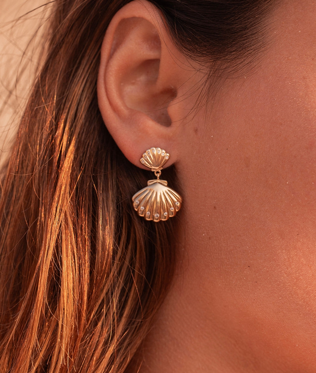 Boucles d'oreilles pendantes coquillages zircons Plaqué or - 1