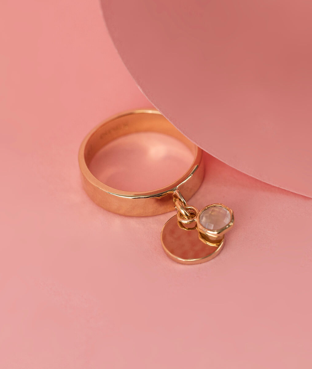 Bague martelée médaille martelée et Quartz rose serti Plaqué or - 2