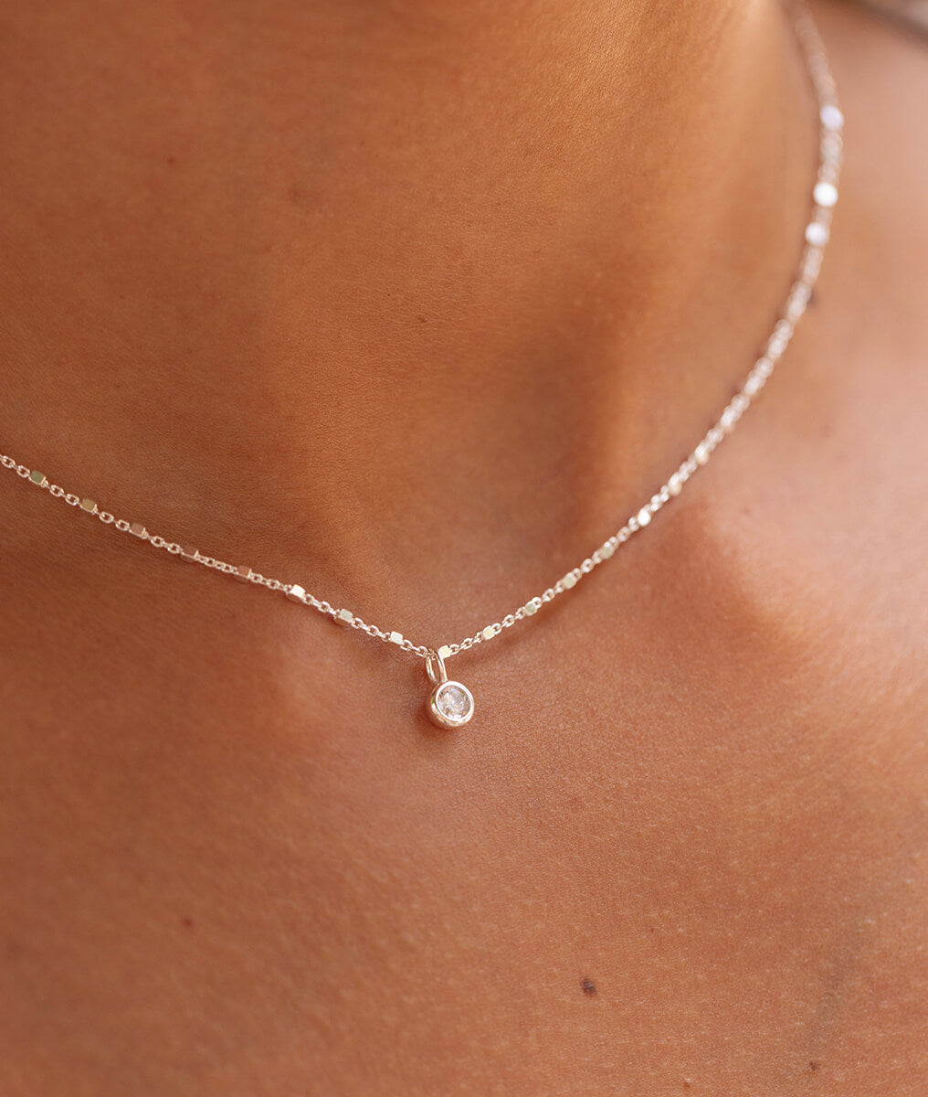 Collier chaine maille carrée facettée et médaille solitaire zircon Argent 925 - 1